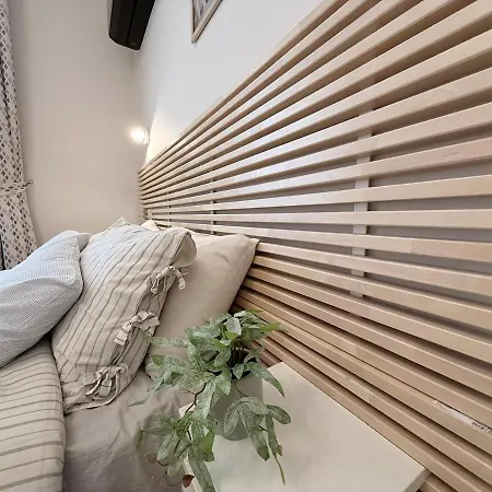 New Center Cozy 3 Bedroom