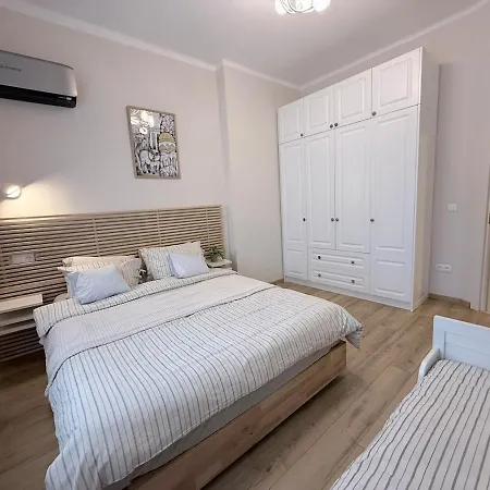 Apartman New Center Cozy 3 Bedroom *