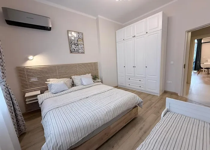 Apartman New Center Cozy 3 Bedroom *