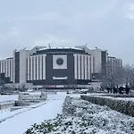 New Center Cozy 3 Bedroom Apartament *