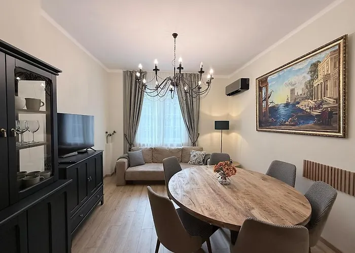 Lejlighed New Center Cozy 3 Bedroom *