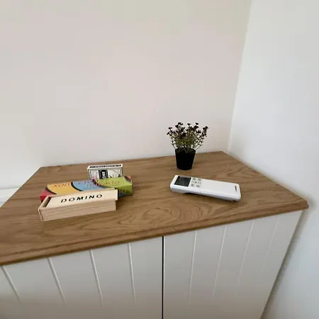 New Center Cozy 3 Bedroom